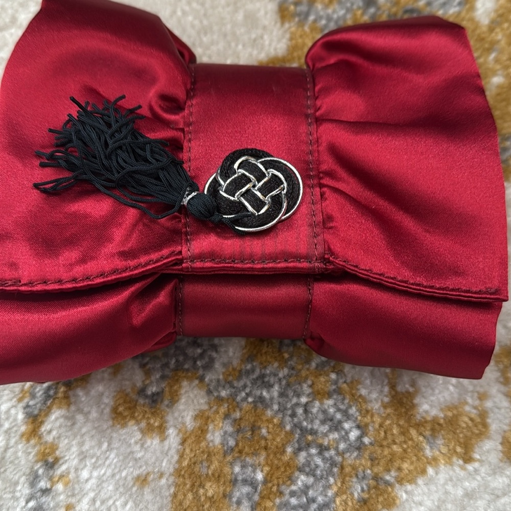 WHBM small red satin wristlet ❤️ - Picture 5 of 7
